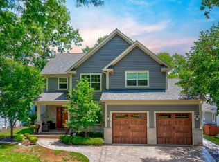624 7th Ave, Libertyville, IL