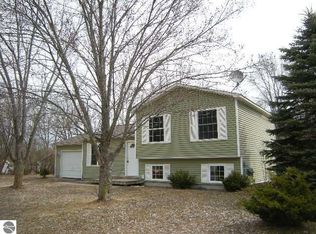 210 Elm St, Kingsley, MI 49649