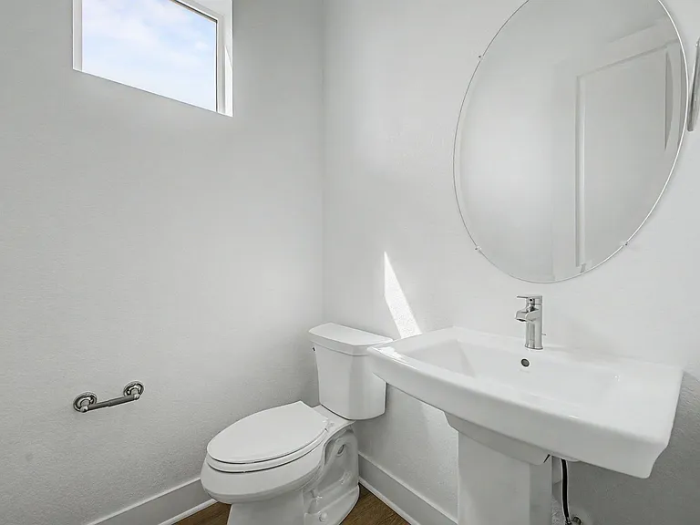 689 Saddle Dr — Photo 15