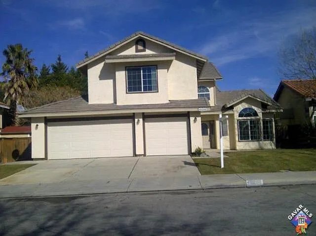 Vicker Way, Palmdale — Photo 2