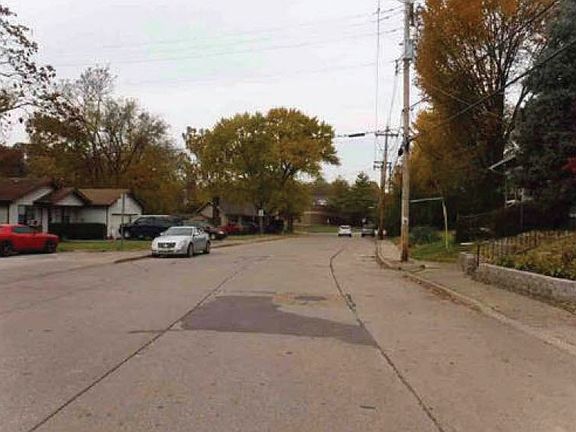 5th image of 217 Saint Louis Ave