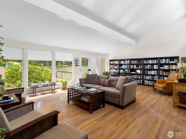 1 Lake Louise Drive #40, Bellingham, WA 98229