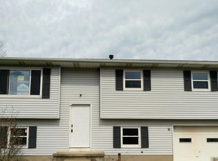 9164 Meadowview Ct, Girard, PA 16417