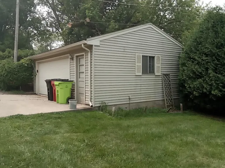 6815 Leytonstone Blvd — Photo 20