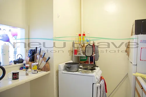 55 Queensberry St #8 Photo 1