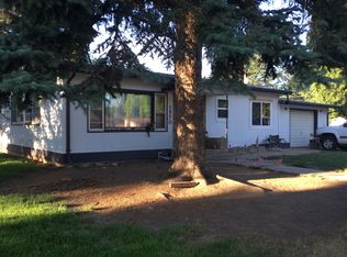 1570 River St, Forsyth, MT 59327