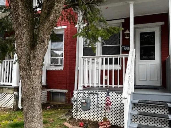 221 Clearfield St, Freemansburg, PA 18017