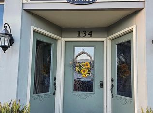 134 W Central St APT 3, Bethalto, IL 62010