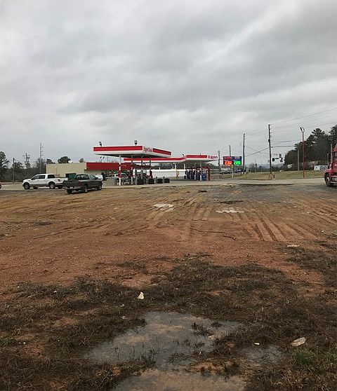 2nd image of 1910 Duvall Rd