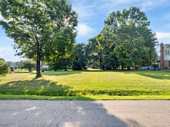 7961 Fayette Ave NW, Massillon, OH 44646