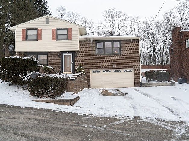 1st image of 209 Cypress Hill Dr