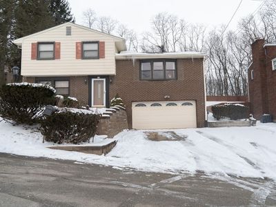 209 Cypress Hill Dr, Pittsburgh, PA, 15235
