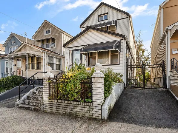 15810 111th Ave, Jamaica, NY 11433