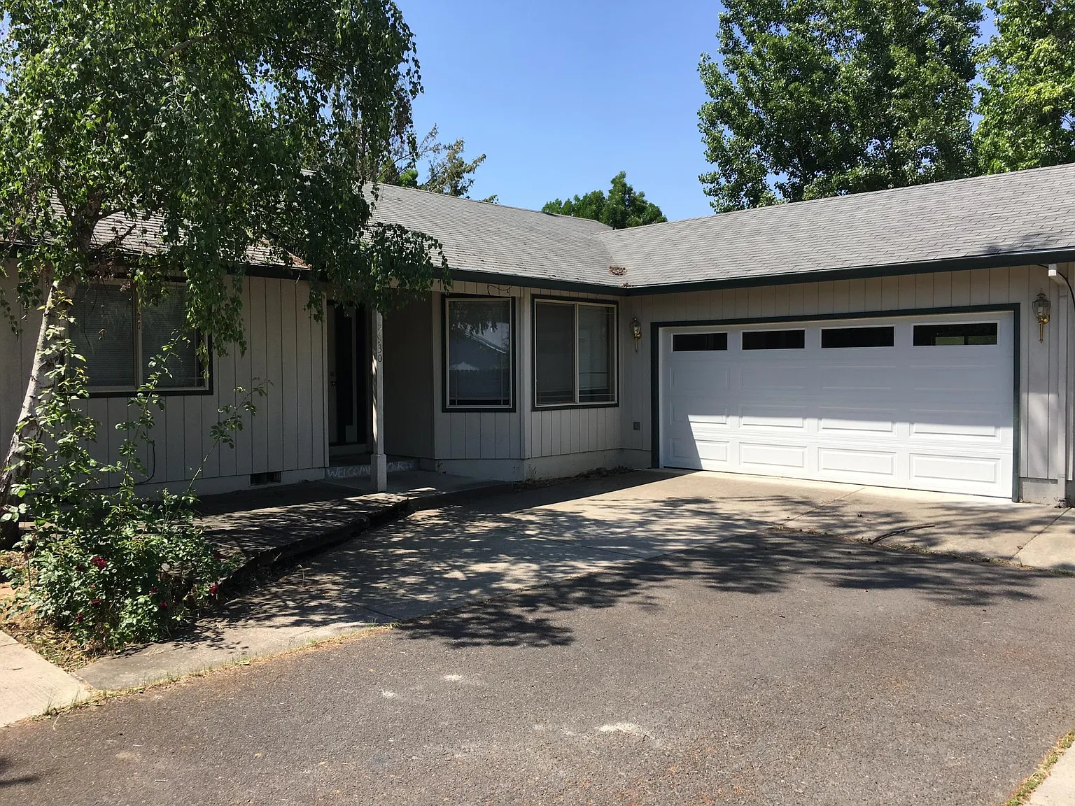 2930 E McAndrews Rd photo 1
