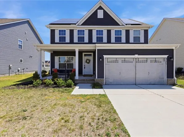 563 Spring Hill Pl, Smithfield, VA 23430