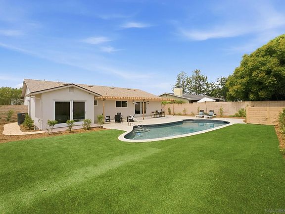 2nd image of 3610 Trieste Dr