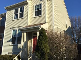 1411 Bluemont Ct, Herndon, VA 20170