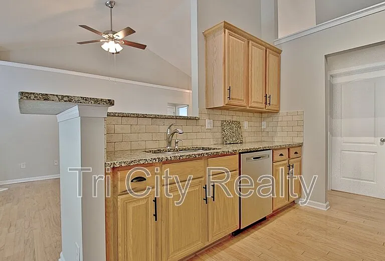 341 Hunterian Pl — Photo 25