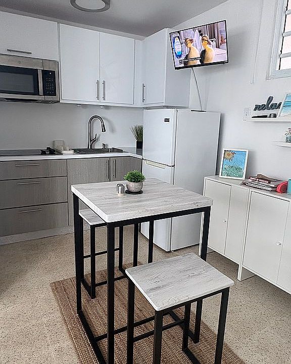 2nd image of 3715 Isla Verde Ave