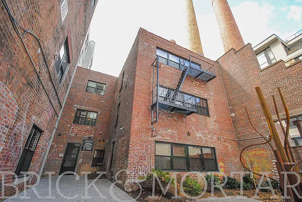 Rented by Brick&Mortar | media 17