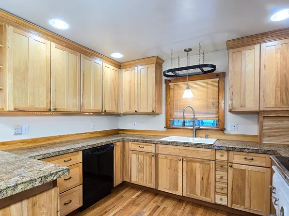 851 6th Ave, Fairbanks, AK 99701