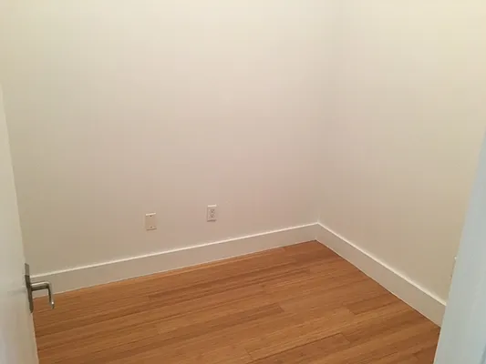 Rented by Premier Metro Realty Corp | media 28