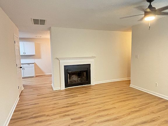 3rd image of 235 Clyde Cole Rd