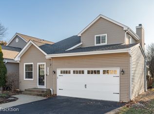 6385 Winstead Ct, Lisle, IL 60532