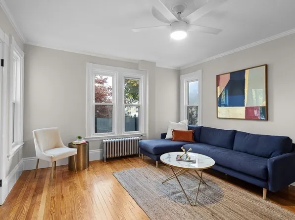 45 Minot St #1, Boston, MA 02122