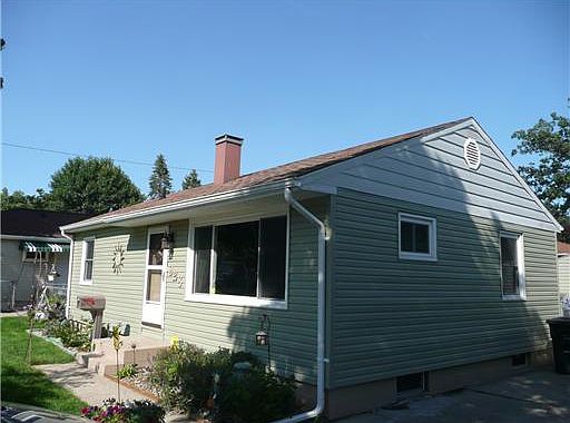 1st image of 928 Sussex Dr