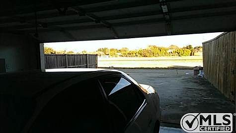 2nd image of 915 Sunningdale