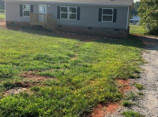 137 Calhoun Rd #3, Stoney Pt, NC 28678