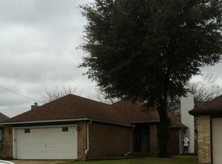 1413 Landmark Ct, Irving, TX 75060