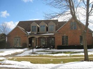 605 Lenox Ct, Champaign, IL