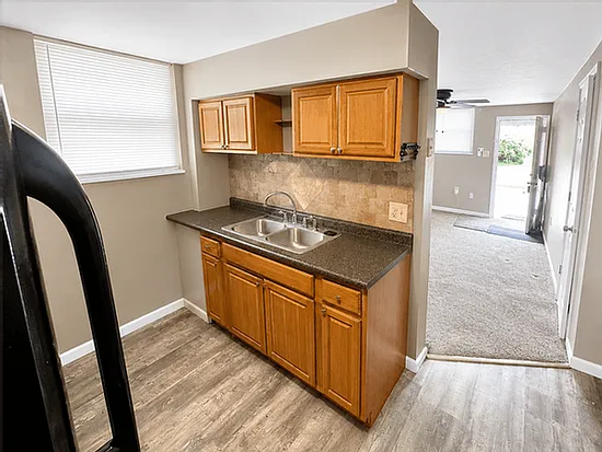 531 Davis St #4 — Photo 7