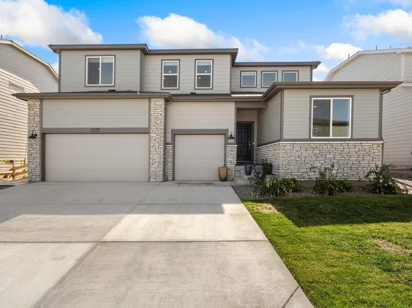 1117 Crystal Creek Dr, Windsor, CO 80550