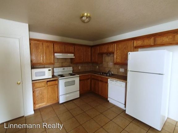 5th image of 1410 Cinch Dr APT B