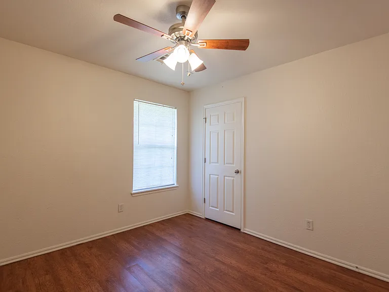 17405 Bronze Ln — Photo 24