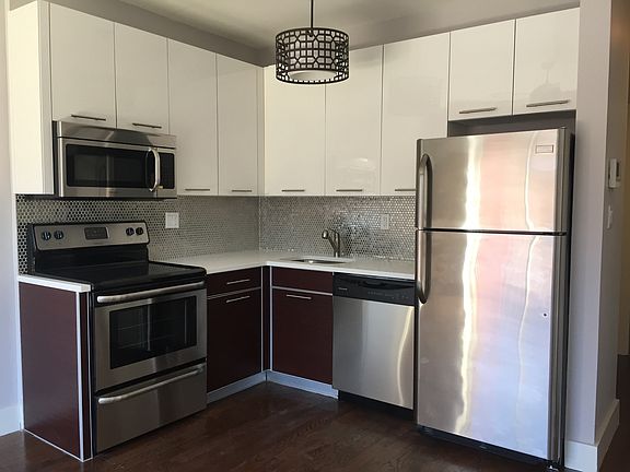 2nd image of 168 Throop Ave #33B3B3