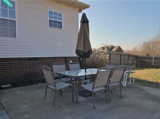 2014 Noahs Ark Cir, Lebanon, TN 37087