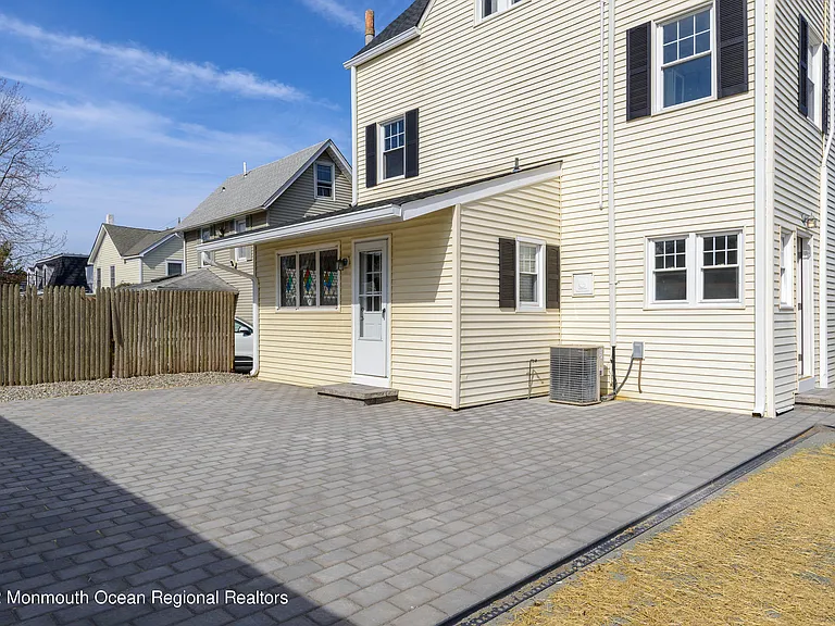 109 E River Rd #109A — Photo 27