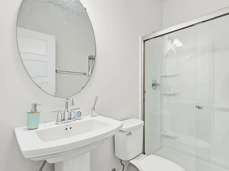 106 Sommerset Ct — Photo 24