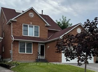 531 Steeple Hl, Pickering, ON L1V 5Z6