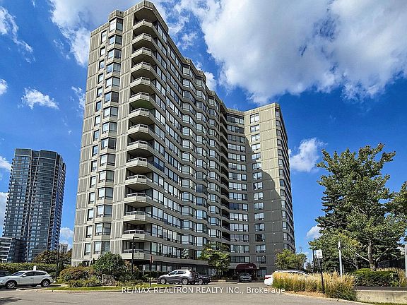 2nd image of 7460 Bathurst St #1111