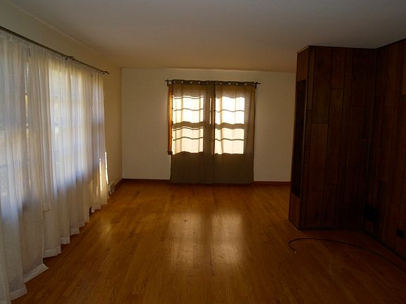3rd image of 9830 S 52nd Ave