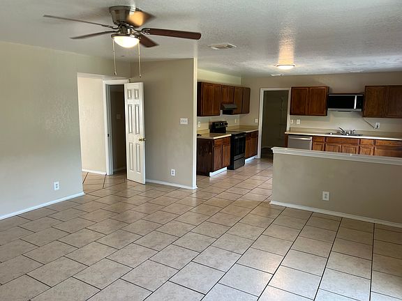 3rd image of 14442 Biltmore Gln