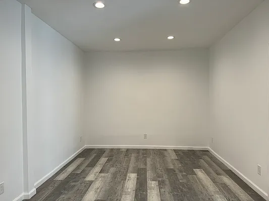 Rented by Compass | media 2