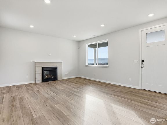 5th image of 2134 Plumridge Court