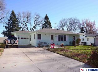 215 N 8th St, Springfield, NE 68059