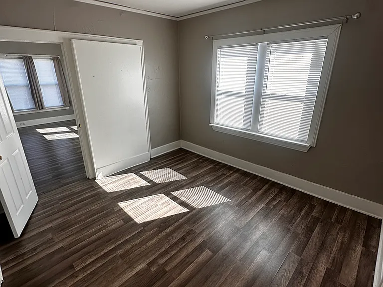 1106 Church St #4 — Photo 8
